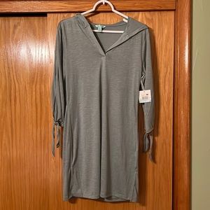 BNWT Balance Collection Cover Up Medium Slate Grey